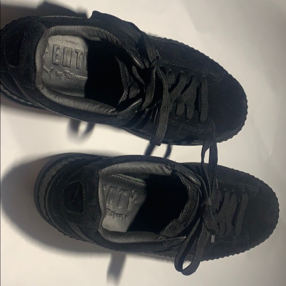 Fenty Rihana Pumas! Black stacked